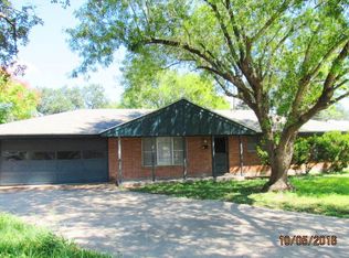 714 Hall Ave, Kingsville, TX 78363