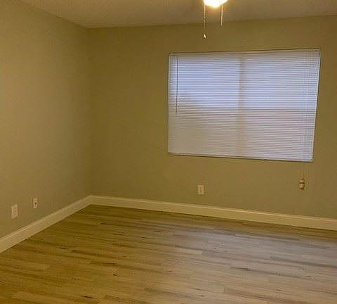 5th image of 2548 Woodgate Blvd APT 102