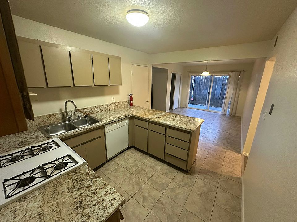 1st image of 2742 Mendonca Dr