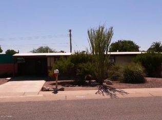 6902 E Calle Orion, Tucson, AZ 85710