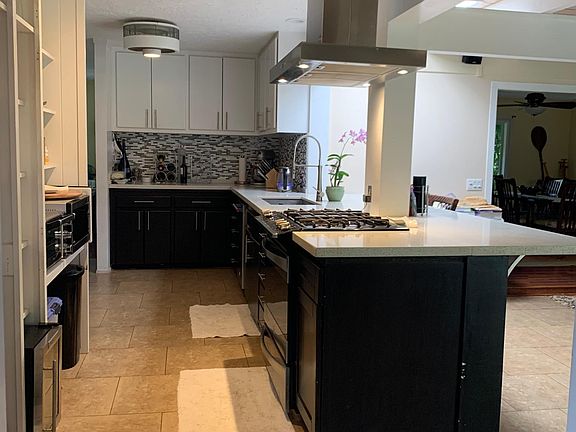 Open concept Chef's Kitchen