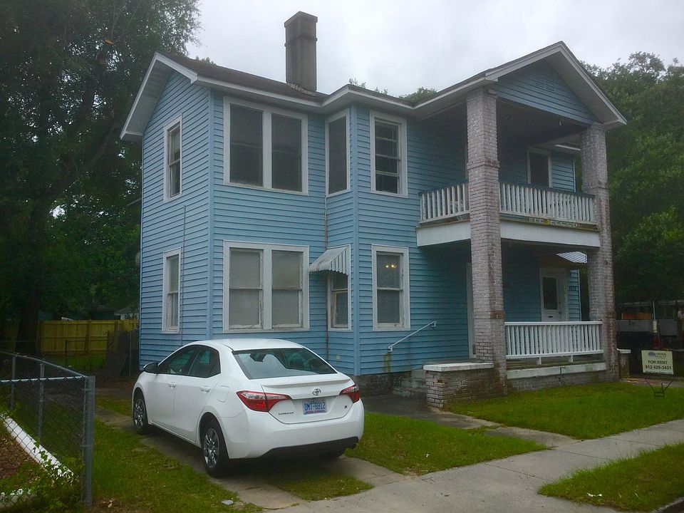 1st image of 1111-1113 E 35th St