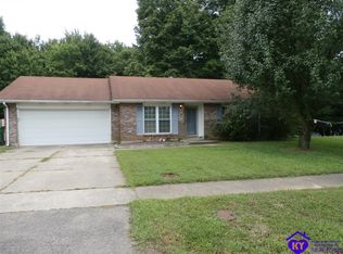 104 Larkspur Dr, Radcliff, KY 40160