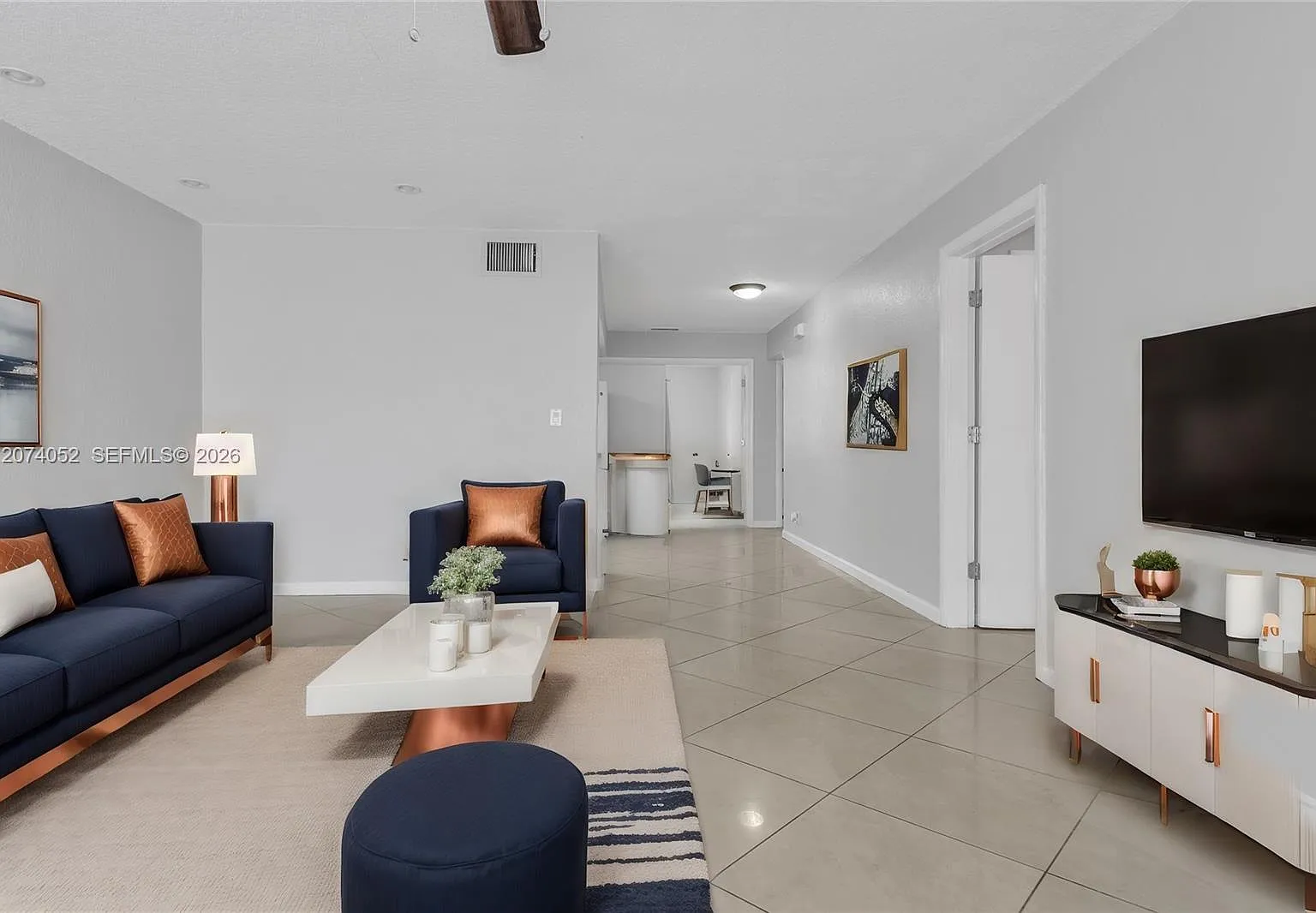 Doria Condo — Photo 1