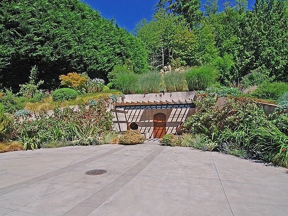 2000-Bottle Wine Cellar