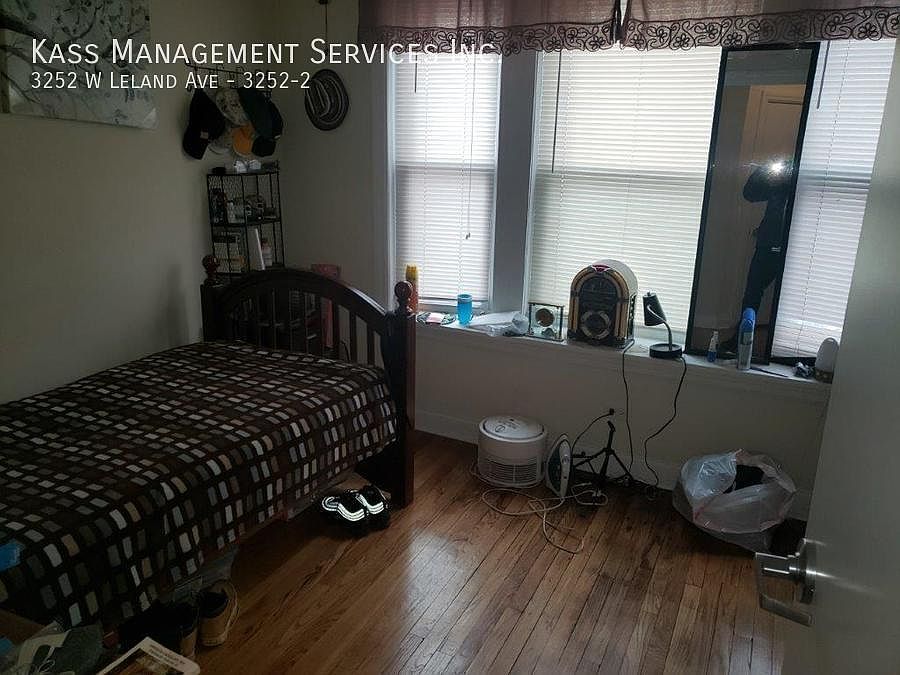 1st image of 3252 W Leland Ave Unit 2