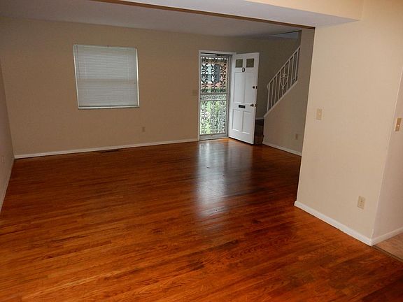 2nd image of 8428 Cottonwood Dr APT D