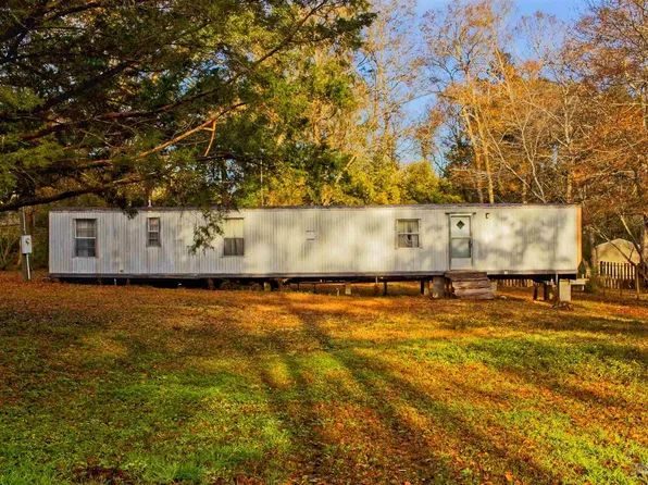 2820 Annie Bell Ct, Cantonment, FL 32533