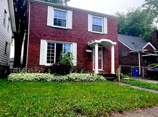 20926 Moross Rd, Grosse Pointe, MI 48236