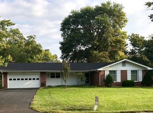 1302 Rocky Ford Rd, Columbus, IN 47203