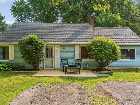 133 Murphy Dr, Saint Clair, MI 48079