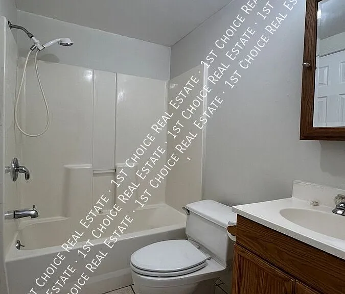 1515 Illinois Ave — Photo 8
