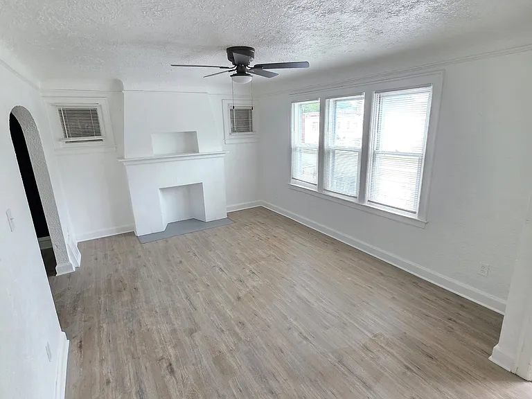 15453 Ardmore St — Photo 7