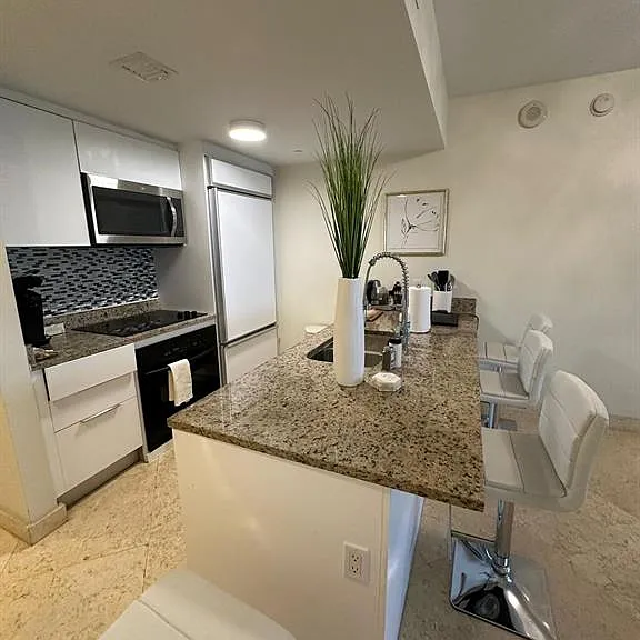 1800 S Ocean Dr #1606 — Photo 1