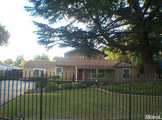 1040 W Paloma Ave, Stockton, CA