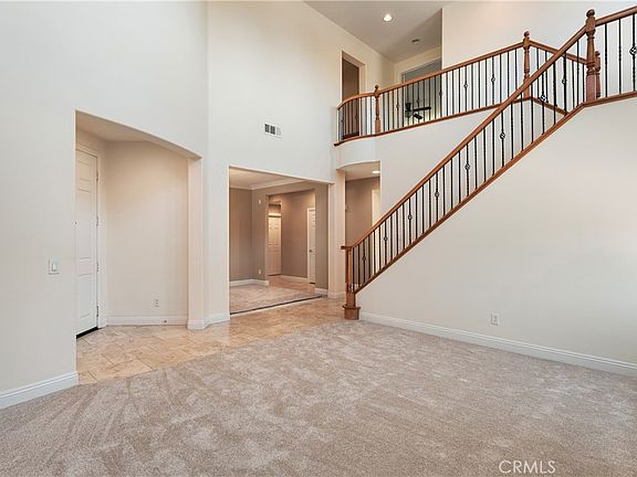 2nd image of 8469 Applegate Ct