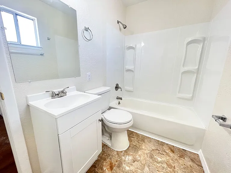513 Candelaria Rd NW — Photo 12