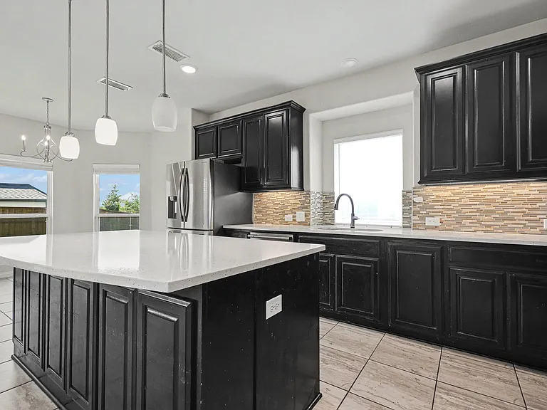 1800 Wade Ct — Photo 11