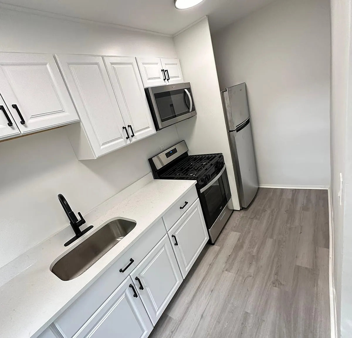 109 South 7th Avenue Associates LLC — Photo 3