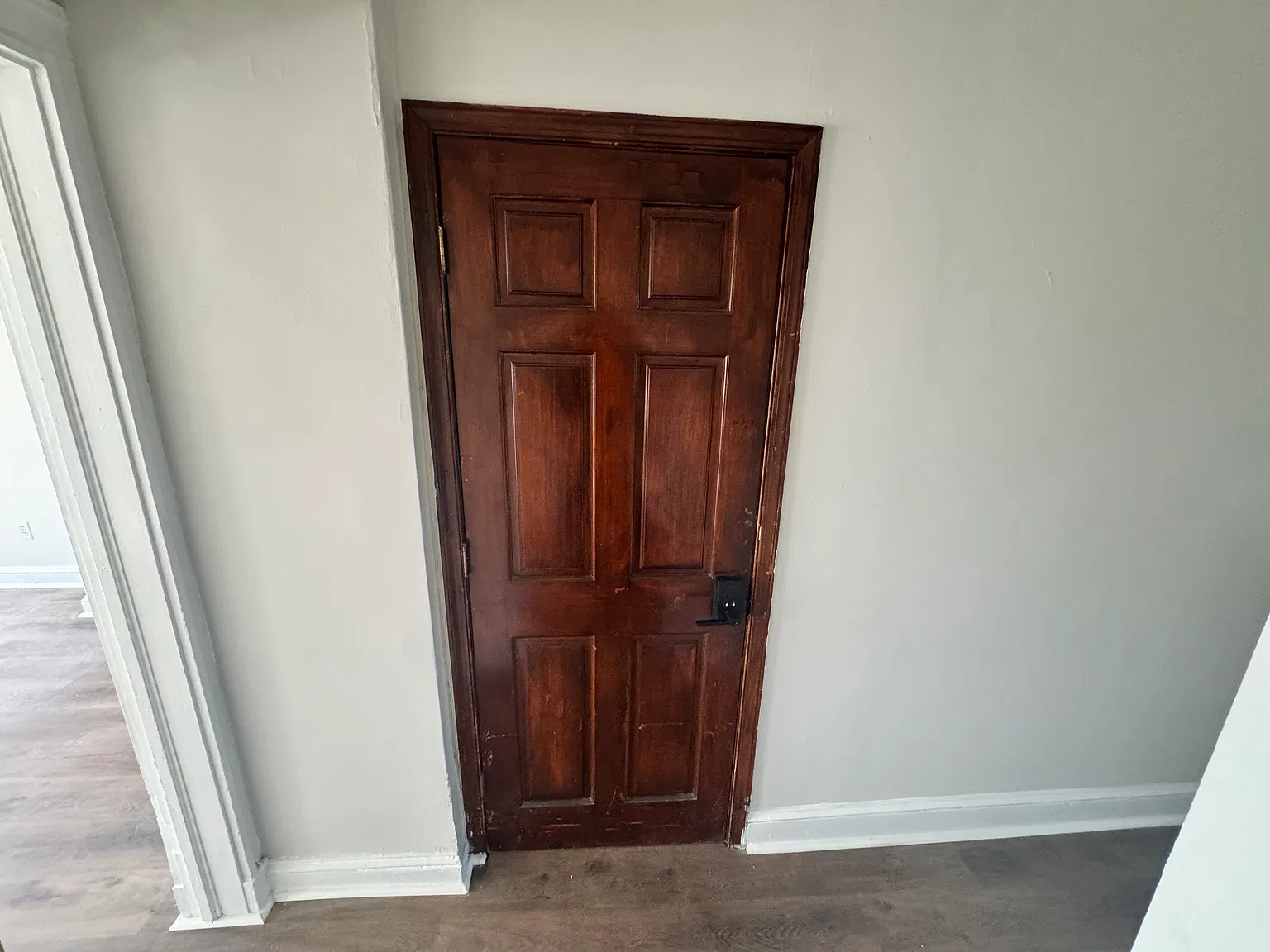 2 bed, $1,100 — Photo 1