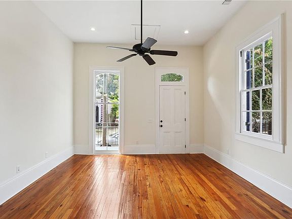 3rd image of 2415 Urquhart St