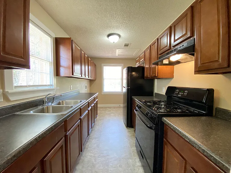 3602 W 13th St — Photo 9