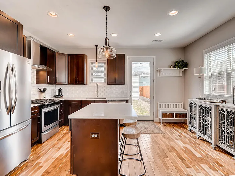 410 Inca St — Photo 12