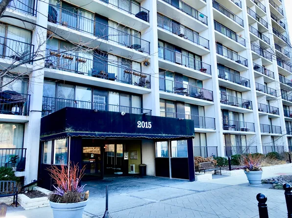 2015 S Finley Rd APT 408, Lombard, IL 60148