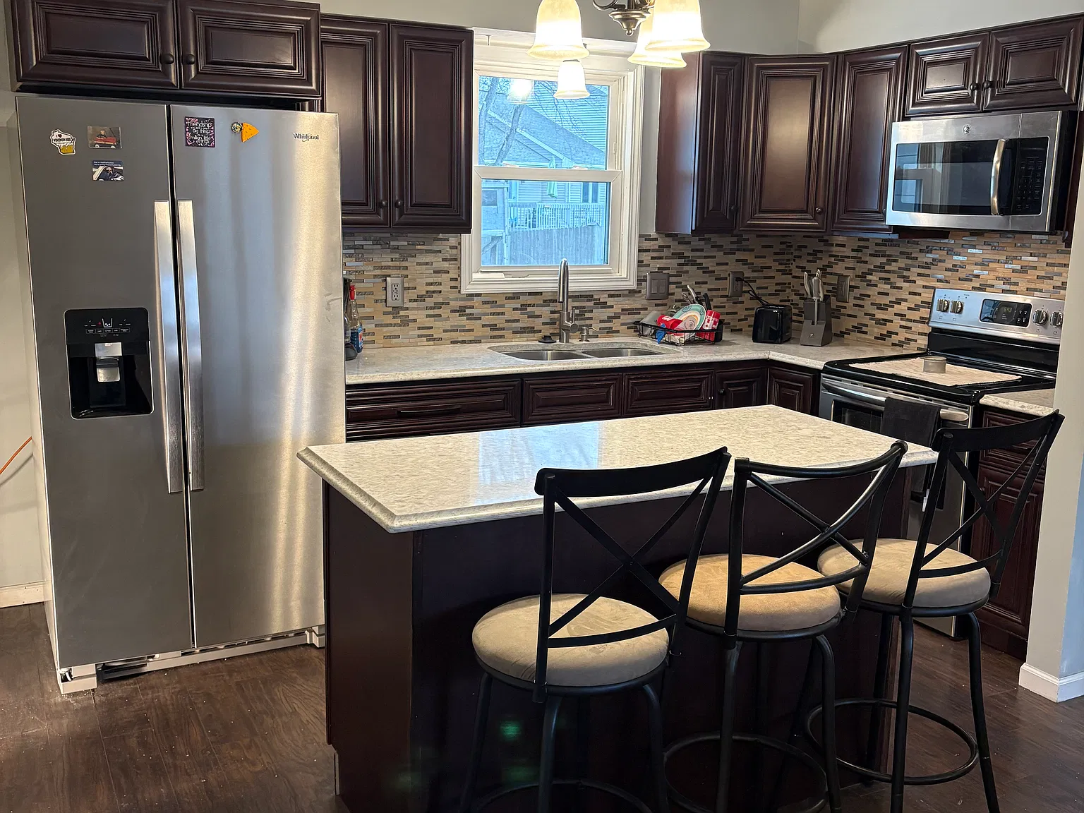 2 bed, 1825 sqft, $1,800 — Photo 2