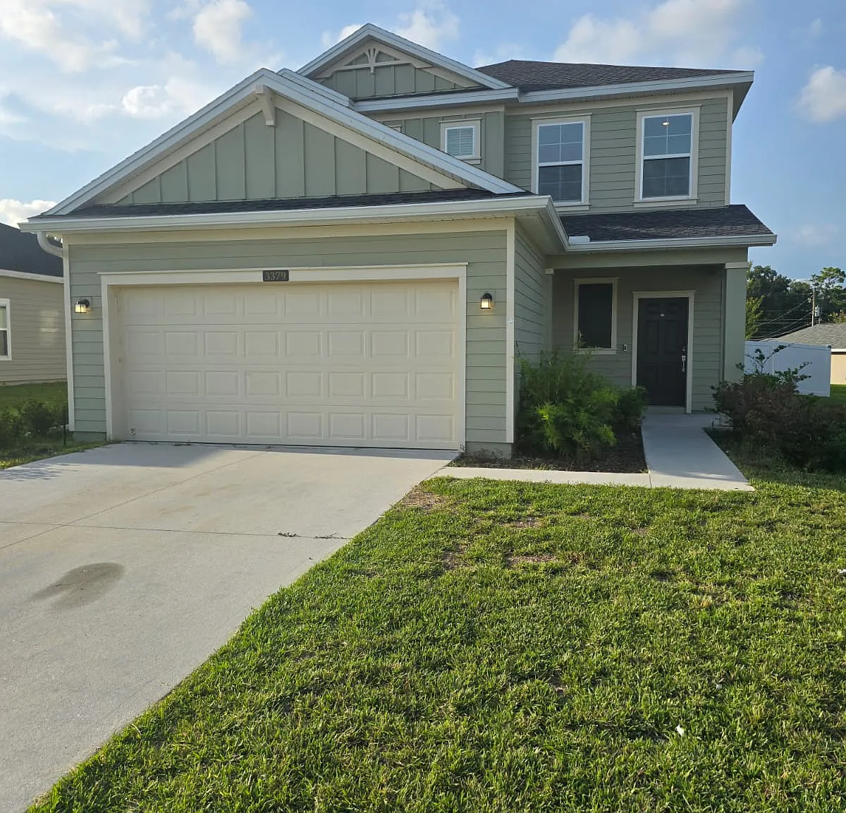 4 bed, 2260 sqft, $2,399 — Photo 1