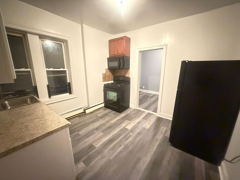 1st image of 548 Avenue C #8E