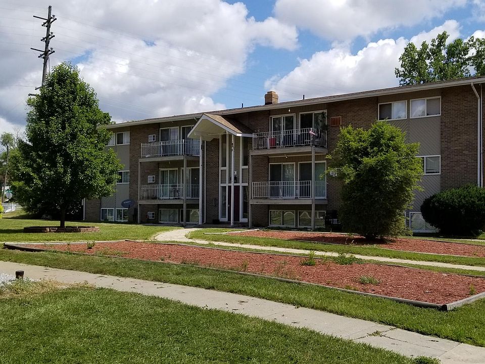 1st image of 410 Lippincott Blvd APT C25