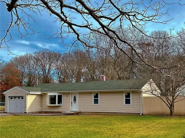 243 Oak Street, Medford, NY 11763