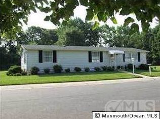 570 Sara Dr, Freehold, NJ