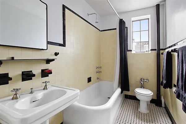 Rented by Corcoran | media 28