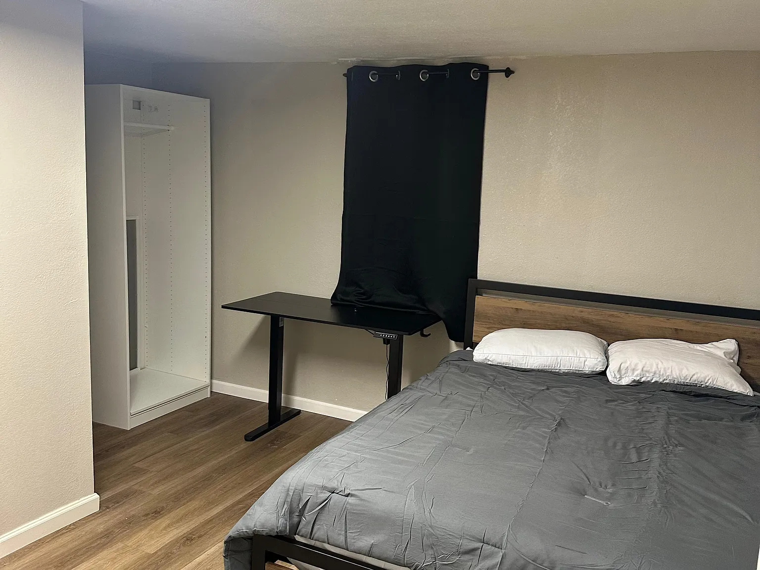 4 bed, 2.0 bath, 2400 sqft, $1,165 — Photo 4