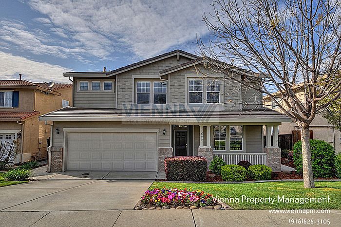 1st image of 2920 Fox Hill Dr