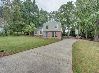 800 Raleigh Ct, Gastonia, NC 28054