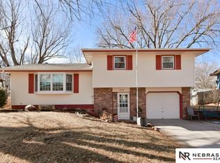 717 N 12th St, Blair, NE 68008