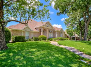 1403 Waterwood Dr, Mansfield, TX 76063