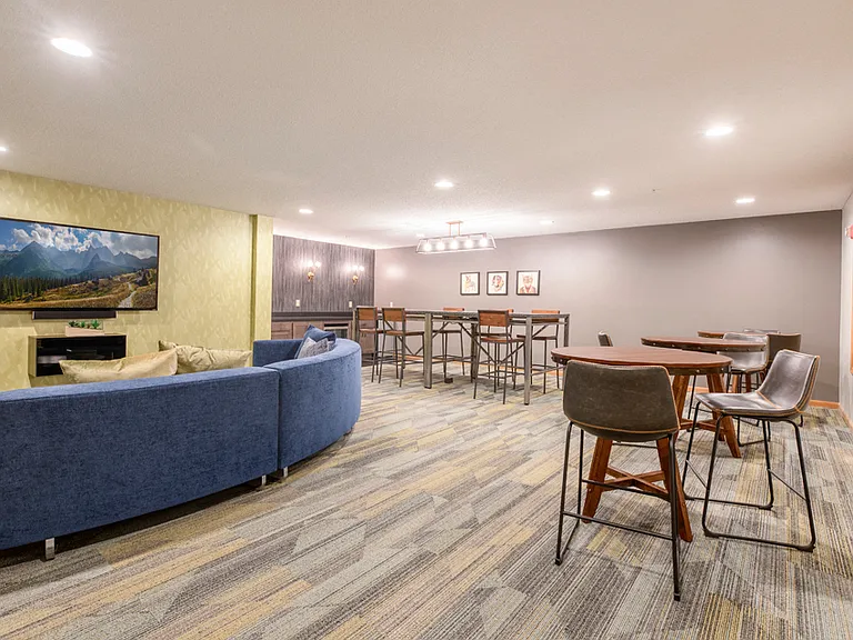 RiverPlace — Photo 16