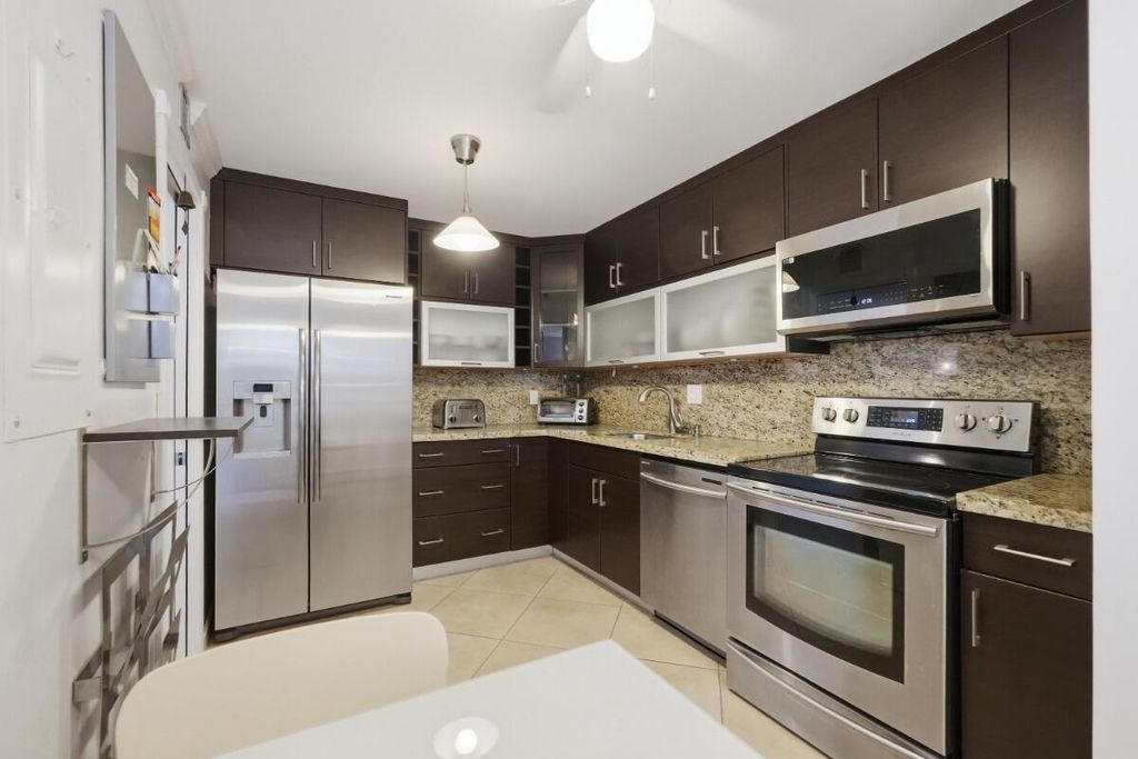 3001 S Palm Aire Drive #206, photo 9