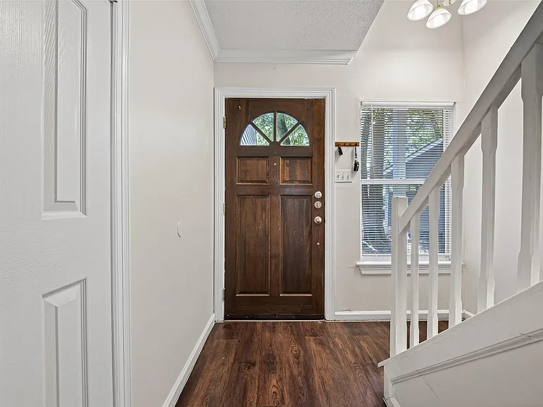 1106 E Red Cedar Cir — Photo 8