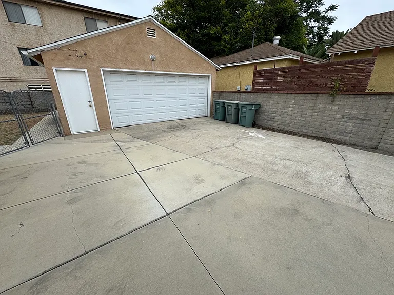 2014 N Parish Pl #2018 — Photo 38