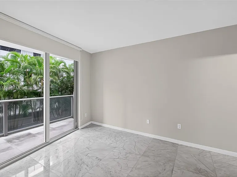 1010 SW 2nd Ave #603 — Photo 8