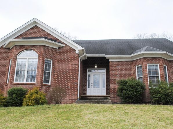 300 Woodlawn Dr, Carrollton, KY 41008
