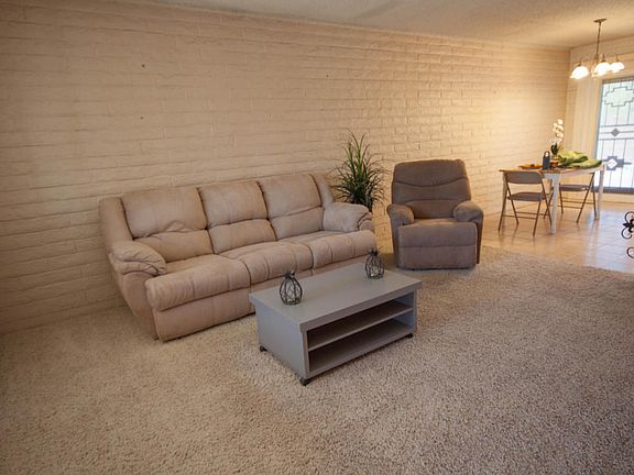 4th image of 3200 W Shumaker Dr