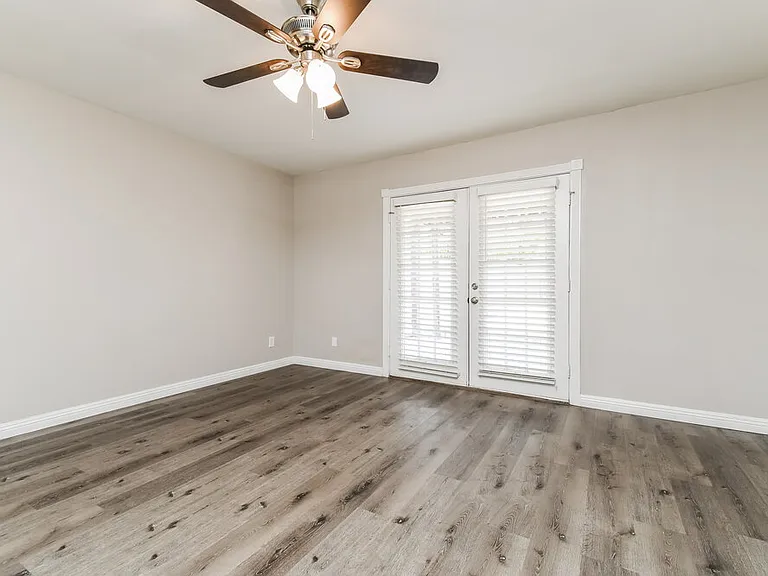 6106 E Ivyglen St — Photo 12