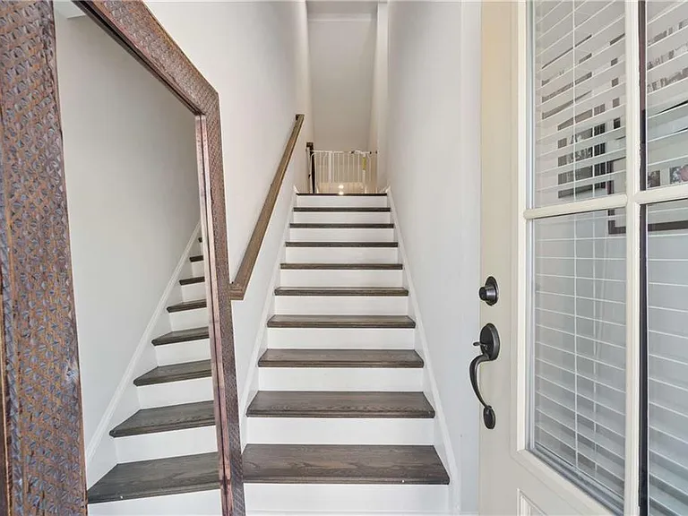 383 Skylar Way SE — Photo 2