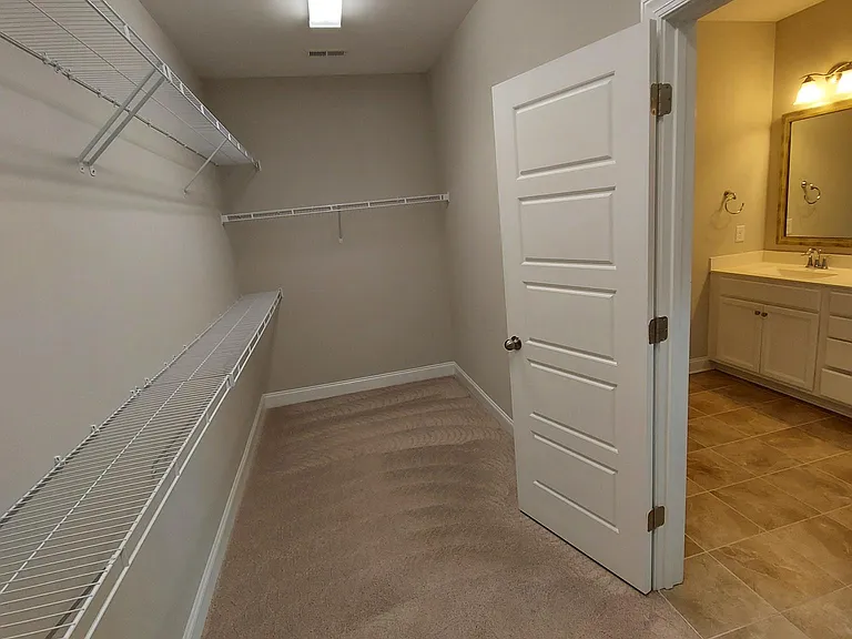 205 Hensley Oak Way — Photo 24
